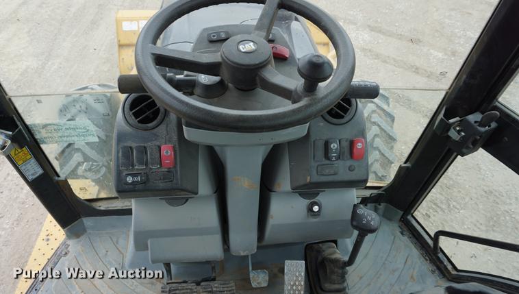 image for item DE3252 2011 Caterpillar 420E backhoe