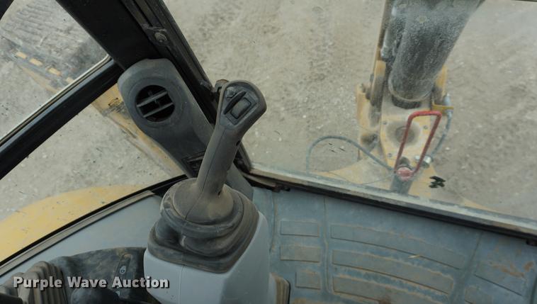 image for item DE3252 2011 Caterpillar 420E backhoe