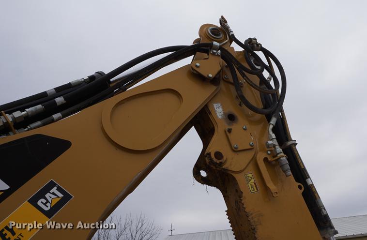 image for item DE3252 2011 Caterpillar 420E backhoe