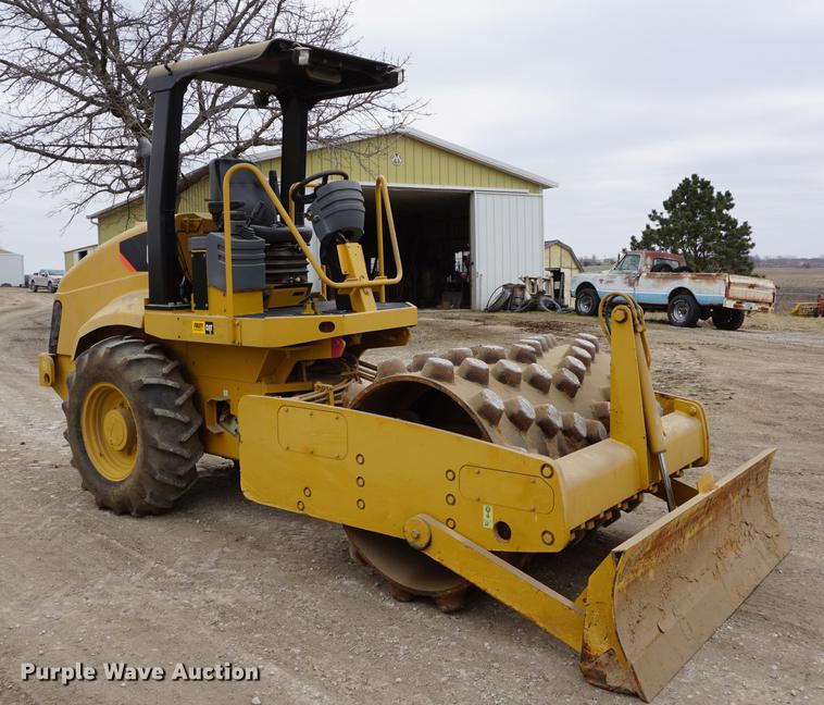 image for item DE3254 2008 Caterpillar CP-433E single drum vibratory roller