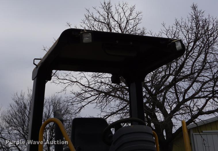 image for item DE3254 2008 Caterpillar CP-433E single drum vibratory roller