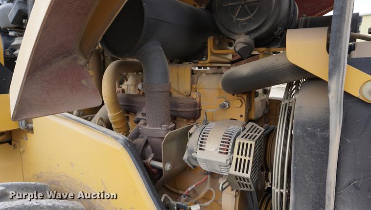 image for item DE3254 2008 Caterpillar CP-433E single drum vibratory roller