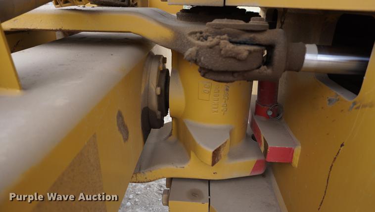 image for item DE3254 2008 Caterpillar CP-433E single drum vibratory roller