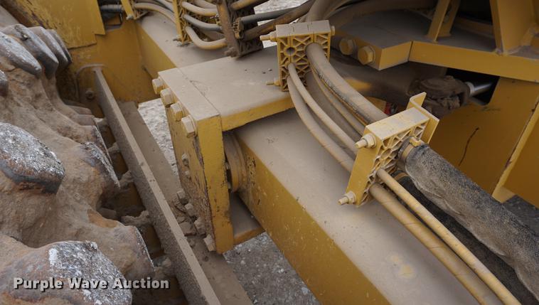 image for item DE3254 2008 Caterpillar CP-433E single drum vibratory roller