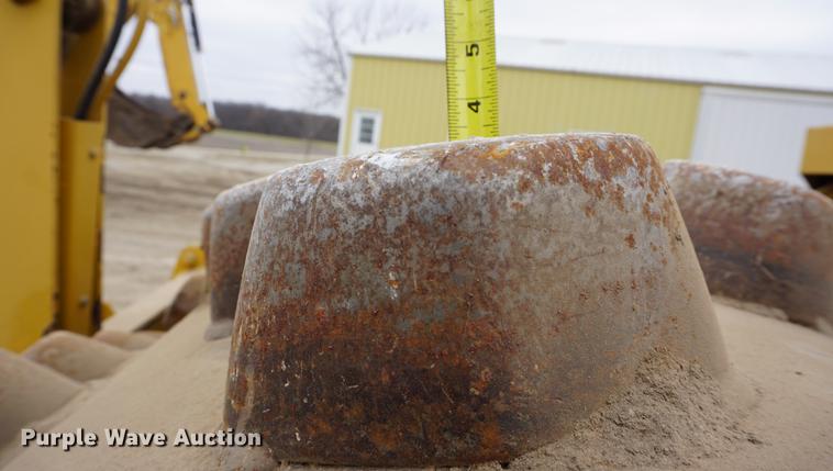 image for item DE3254 2008 Caterpillar CP-433E single drum vibratory roller