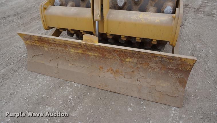 image for item DE3254 2008 Caterpillar CP-433E single drum vibratory roller