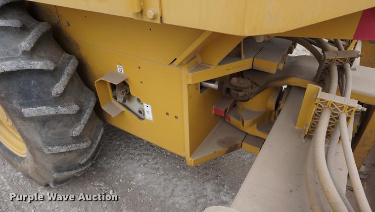 image for item DE3254 2008 Caterpillar CP-433E single drum vibratory roller