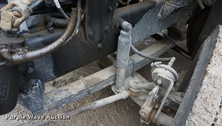 image for item DE3266 1994 Volvo WG dump truck