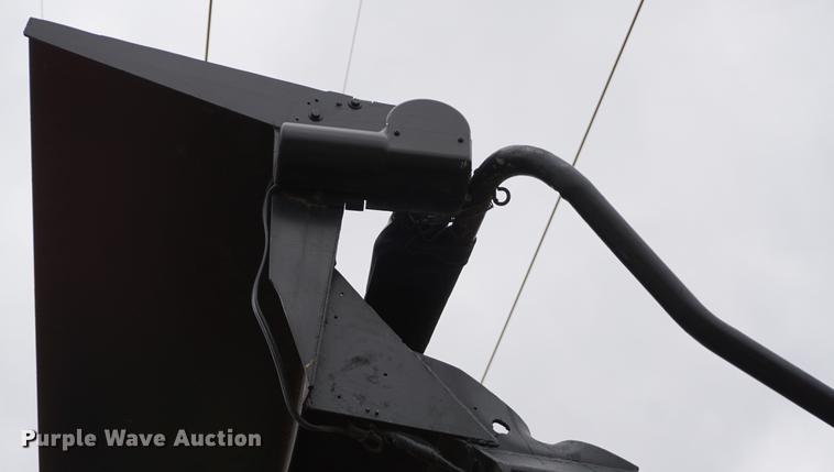 image for item DE3266 1994 Volvo WG dump truck