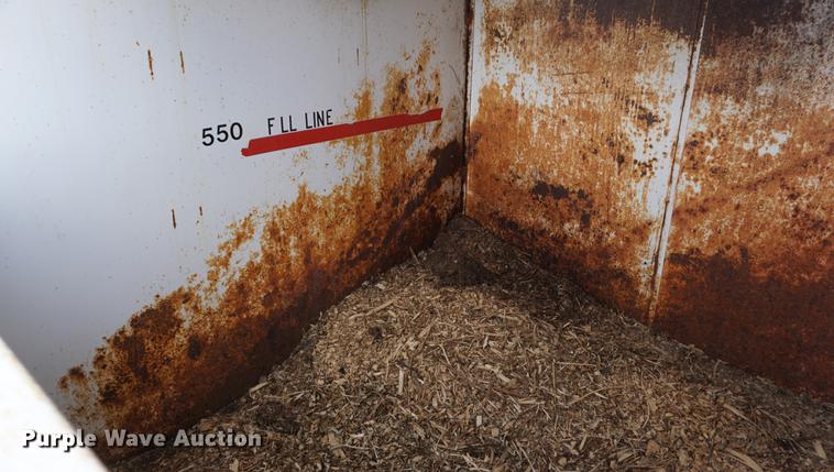 image for item DE3271 2000 Brush Bandit CB90 wood chipper