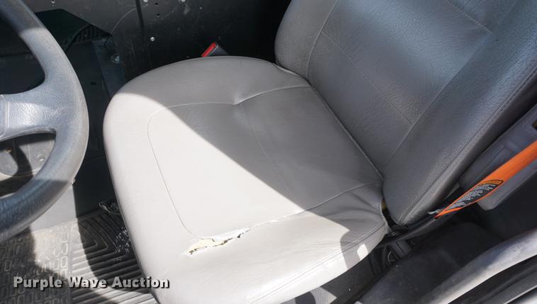 image for item DE3273 2013 Freightliner M2 106 bucket truck