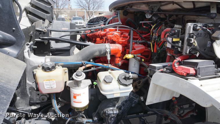 image for item DE3273 2013 Freightliner M2 106 bucket truck