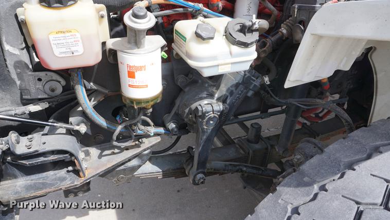 image for item DE3273 2013 Freightliner M2 106 bucket truck