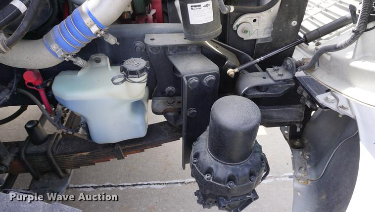 image for item DE3273 2013 Freightliner M2 106 bucket truck