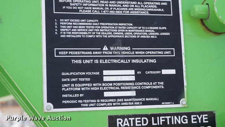 image for item DE3273 2013 Freightliner M2 106 bucket truck