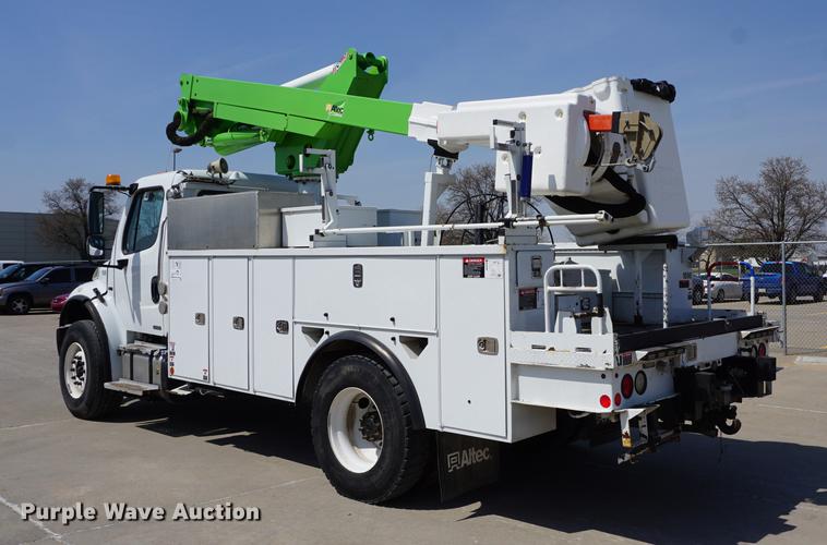 image for item DE3274 2013 Freightliner Business Class M2 bucket truck