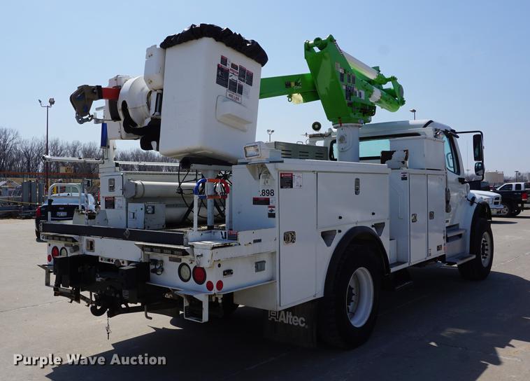 image for item DE3274 2013 Freightliner Business Class M2 bucket truck