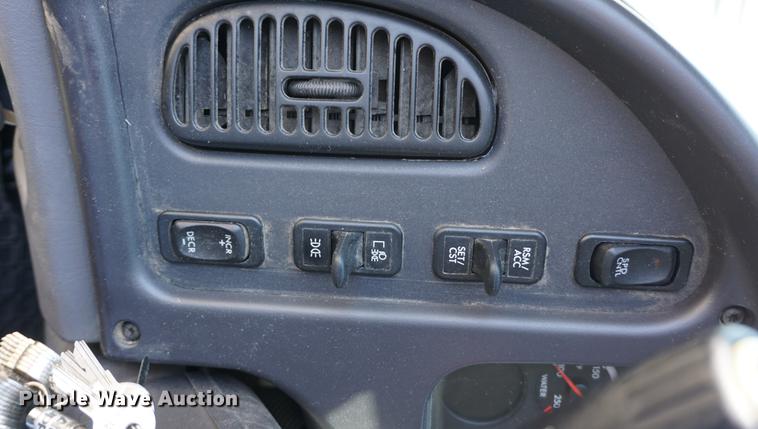 image for item DE3274 2013 Freightliner Business Class M2 bucket truck