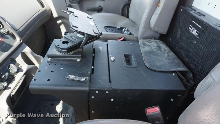 image for item DE3274 2013 Freightliner Business Class M2 bucket truck