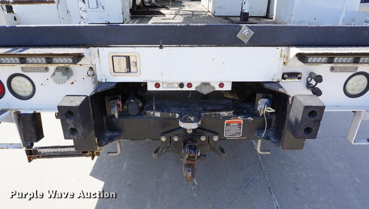 image for item DE3274 2013 Freightliner Business Class M2 bucket truck