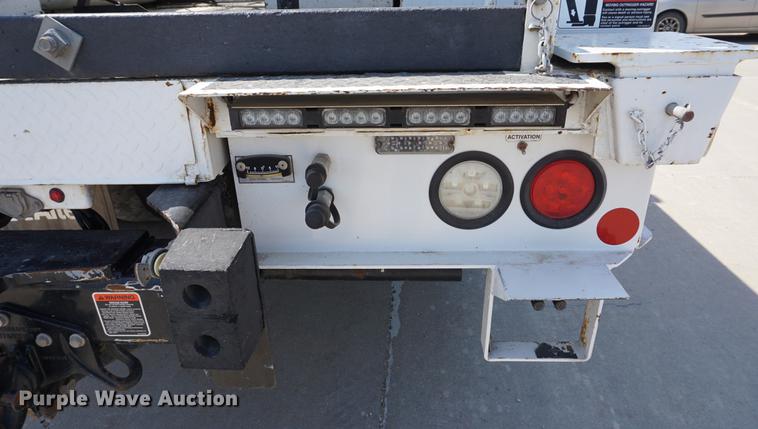 image for item DE3274 2013 Freightliner Business Class M2 bucket truck