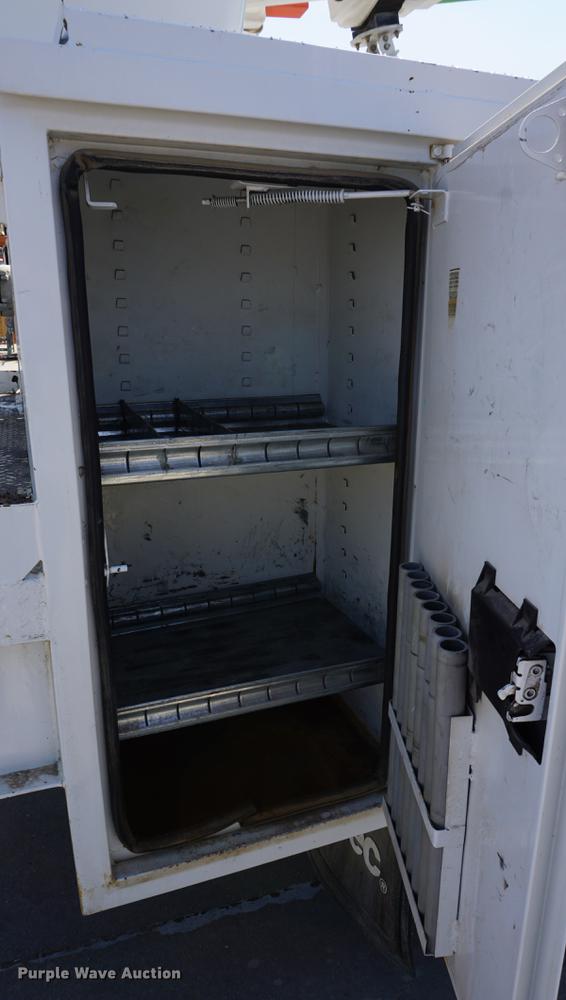 image for item DE3274 2013 Freightliner Business Class M2 bucket truck