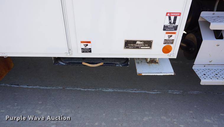 image for item DE3274 2013 Freightliner Business Class M2 bucket truck