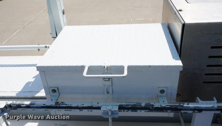 image for item DE3274 2013 Freightliner Business Class M2 bucket truck