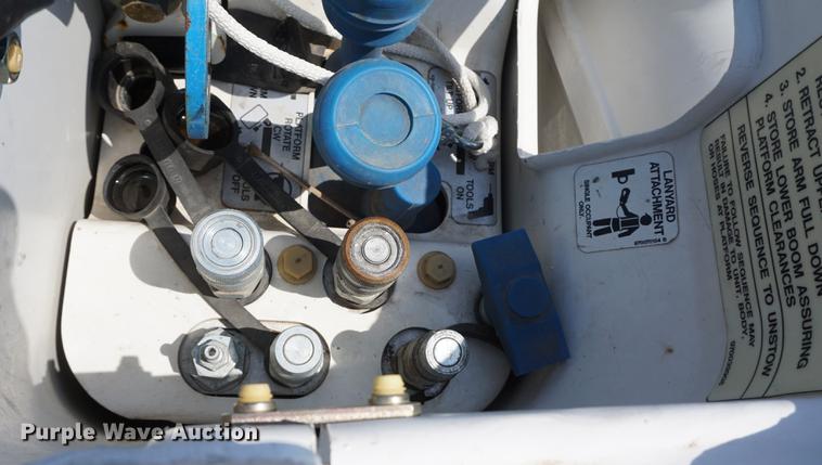 image for item DE3274 2013 Freightliner Business Class M2 bucket truck