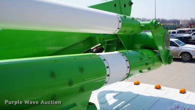 image for item DE3274 2013 Freightliner Business Class M2 bucket truck