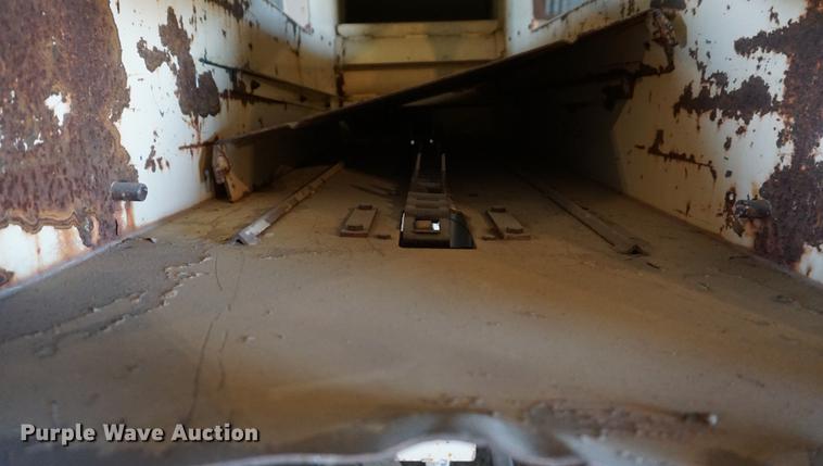 image for item DE3276 Finn B250 straw blower