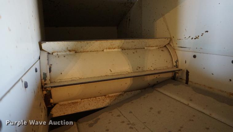 image for item DE3276 Finn B250 straw blower