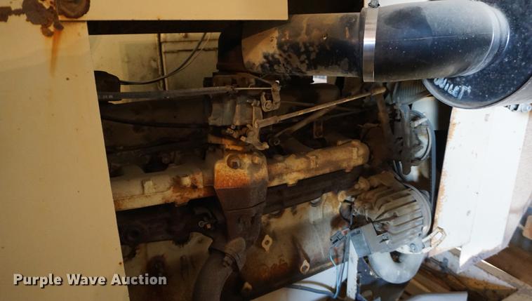 image for item DE3276 Finn B250 straw blower