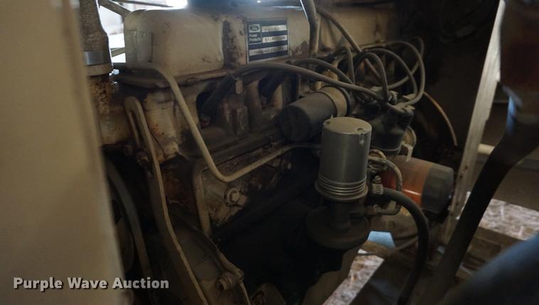 image for item DE3276 Finn B250 straw blower