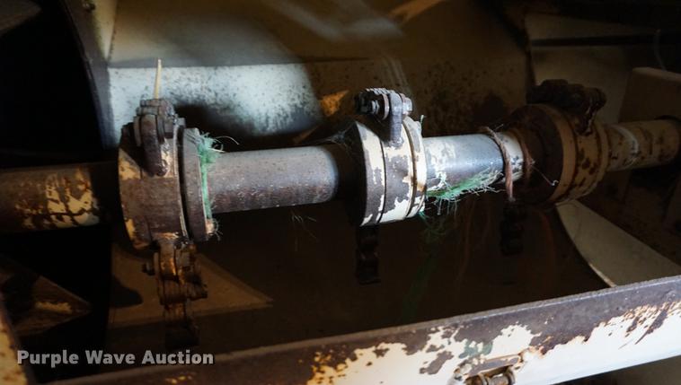 image for item DE3276 Finn B250 straw blower