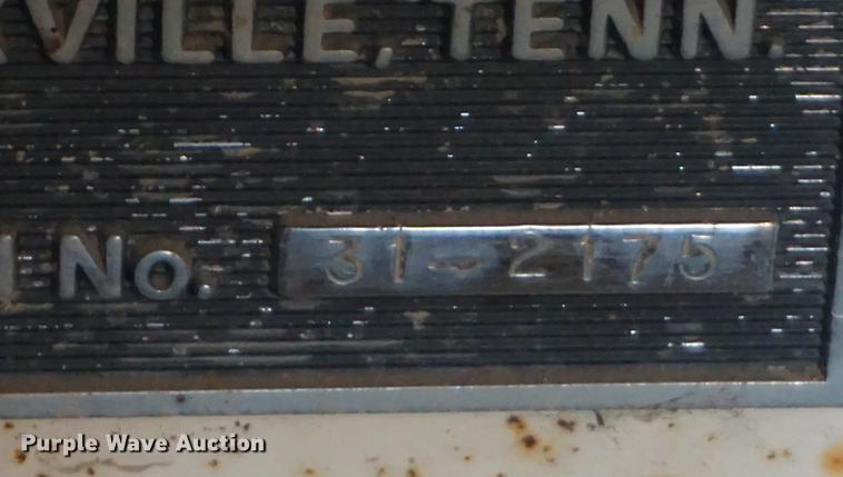 image for item DE3276 Finn B250 straw blower