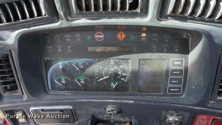 image for item DE3278 2003 John Deere 824J wheel loader