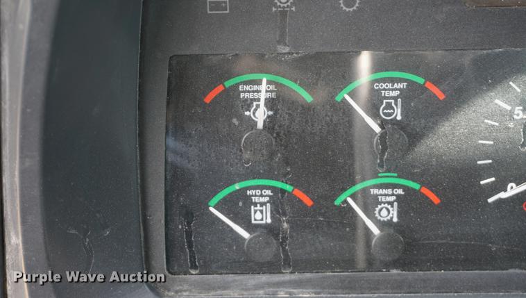 image for item DE3278 2003 John Deere 824J wheel loader