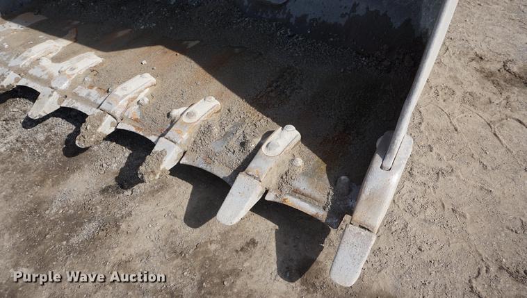 image for item DE3278 2003 John Deere 824J wheel loader