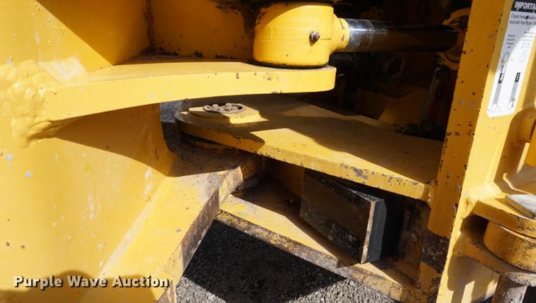 image for item DE3278 2003 John Deere 824J wheel loader