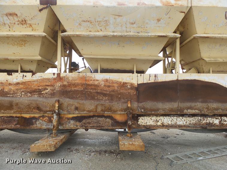 image for item DE3594 1987 Astec PCF-1012-4 five bin cold feed system