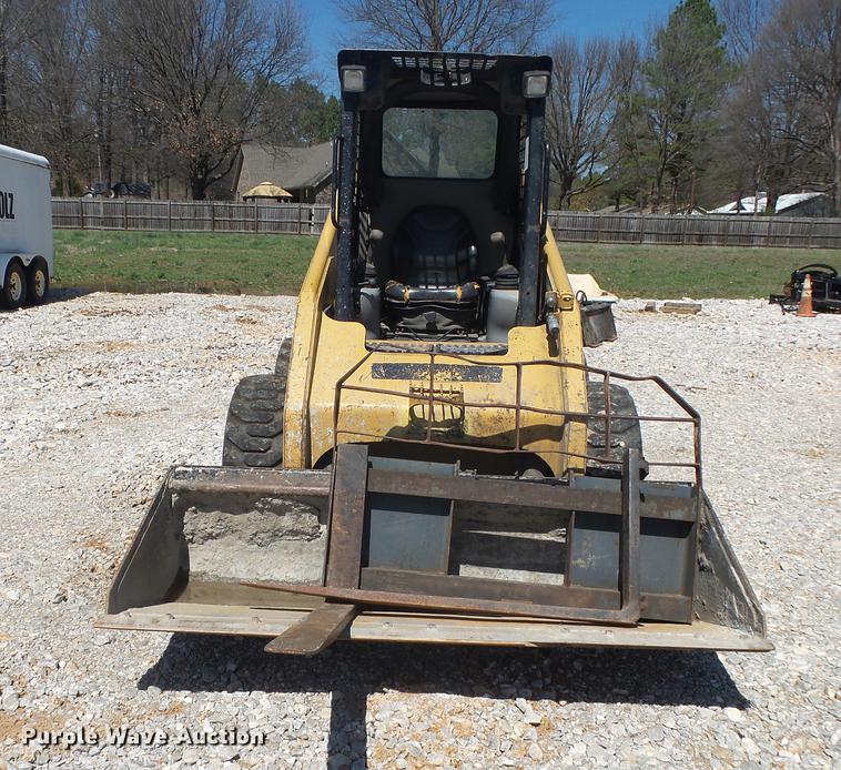 image for item DE3598 2007 Caterpillar 236B2 skid steer
