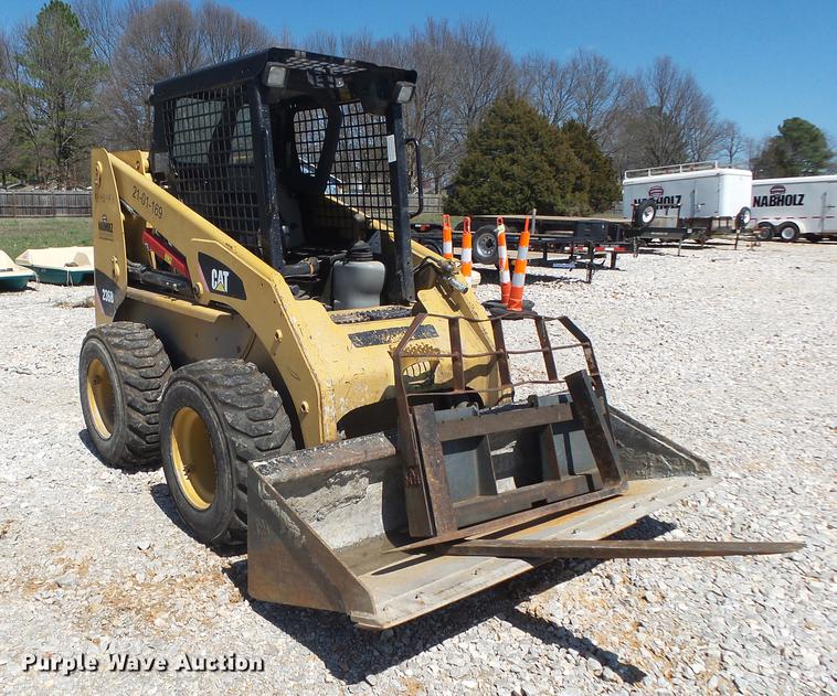 image for item DE3598 2007 Caterpillar 236B2 skid steer