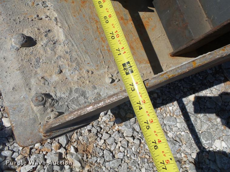 image for item DE3598 2007 Caterpillar 236B2 skid steer