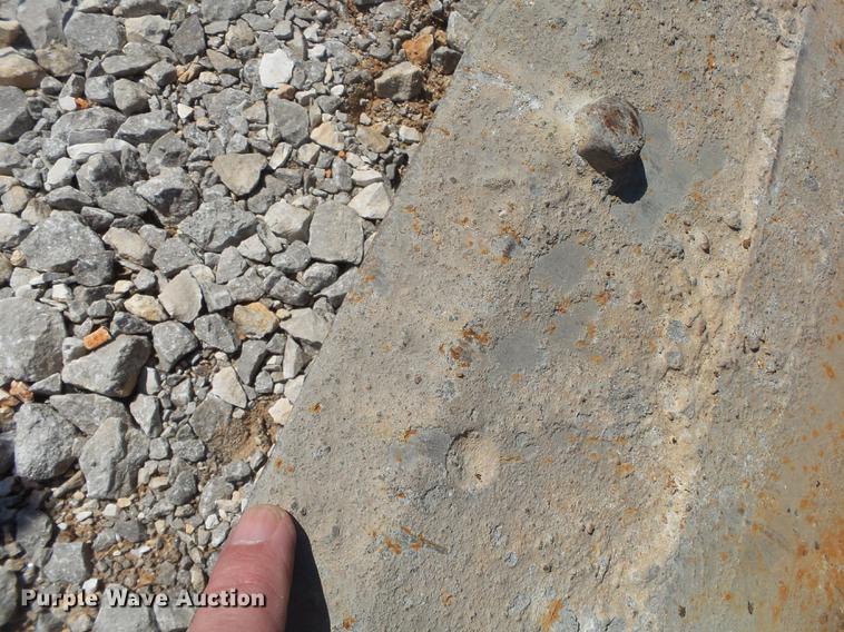 image for item DE3598 2007 Caterpillar 236B2 skid steer