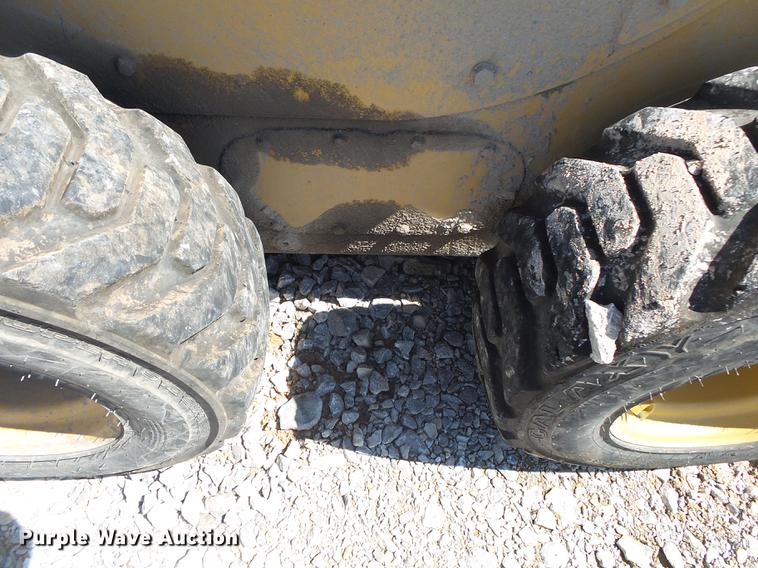 image for item DE3598 2007 Caterpillar 236B2 skid steer