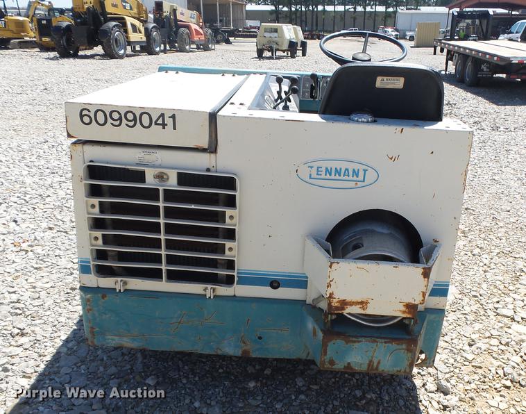 image for item DE3599 Tennant 255 Series 2 sweeper