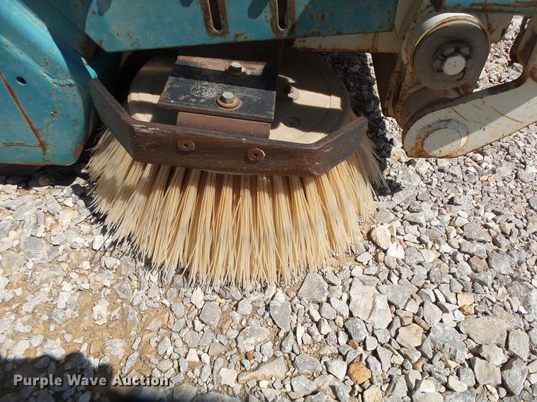 image for item DE3599 Tennant 255 Series 2 sweeper