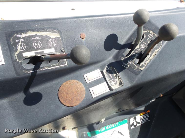 image for item DE3599 Tennant 255 Series 2 sweeper