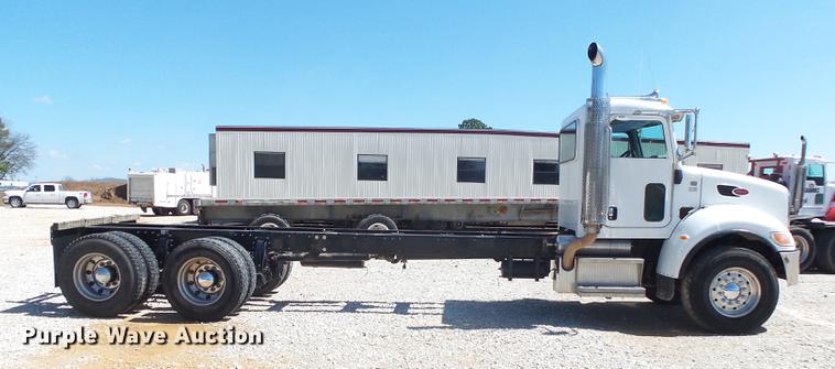 image for item DE3602 2009 Peterbilt 340 truck cab and chassis